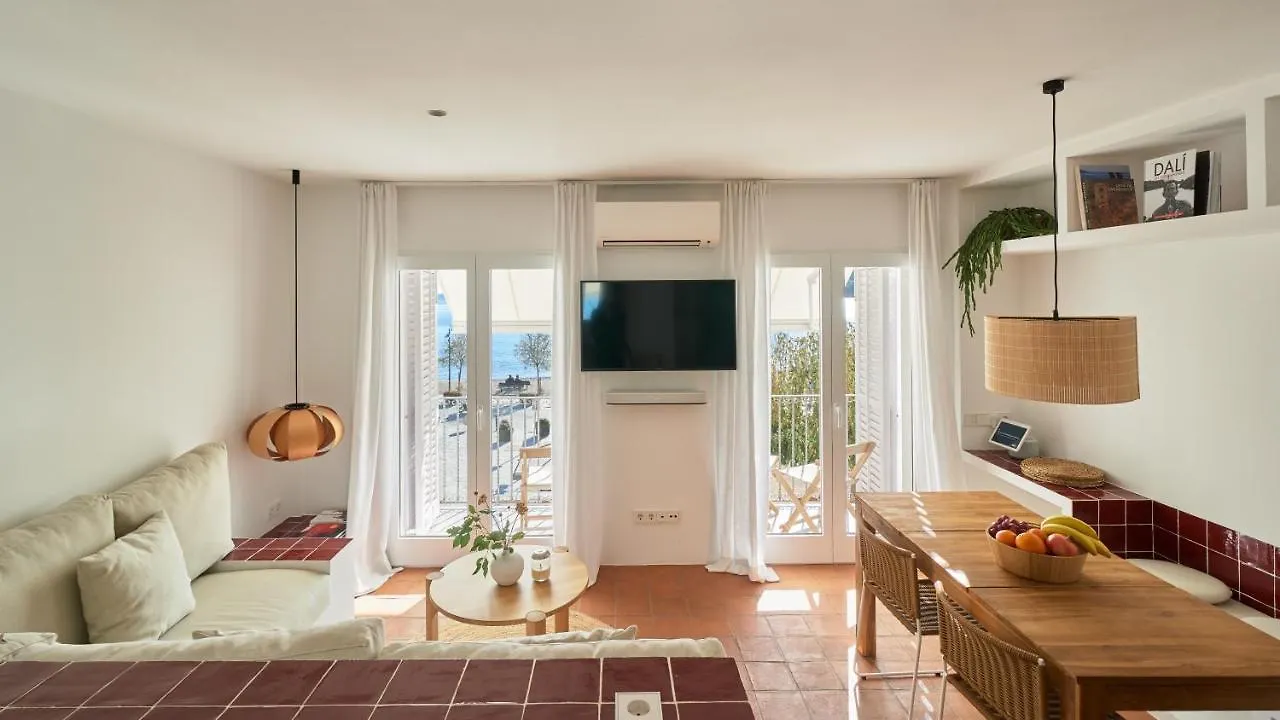 Beachfront Suite In Cadaques Center 0*,  Hiszpania